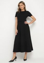 Czarna Rozkloszowana Sukienka Ozdobiona Paskiem Desianna. Czarne sukienki damskie Born2be, bez wzorów, eleganckie, bez ramiączek. W wyprzedaży za 84.99 zł.