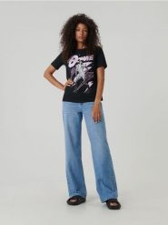 Koszulka z nadrukiem David Bowie - czarny. Czarne koszulki damskie Sinsay, l, bez wzorów, z bawełny, bez kołnierzyka, bez ramiączek. Za 39.99 zł.