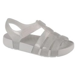 Sandały Crocs Isabella Glitter Kids Sandal 209836-0IC bezbarwne. Sandały dziewczęce z materiału, z otwartym noskiem, bez obcasa, bez zapięcia. Za 280.59 zł.