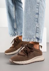 Brązowe Sneakersy z Naturalnego Zamszu ze Skórzaną Wkładką Dolittea. Brązowe obuwie sportowe damskie Born2be, z jeansu, bez zapięcia. Za 199.99 zł.