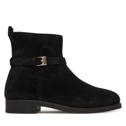 Botki Tommy Hilfiger. Czarne botki damskie Tommy Hilfiger, bez obcasa, na płaskiej podeszwie, bez zapięcia. Za 519.99 zł.
