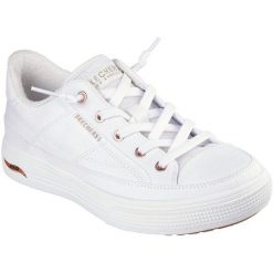 Buty sportowe damskie Skechers Arch Fit Arcade meet Ya There. Białe obuwie sportowe damskie Skechers, na fitness i siłownię. Za 490.00 zł.
