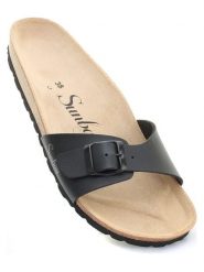 Sunbay Klapki "Jasmin" w kolorze czarnym rozmiar: 36. Czarne klapki damskie Sunbay, bez wzorów, z otwartym noskiem, bez obcasa, bez zapięcia. Za 129.95 zł.