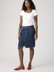 Levi's Spódnica dżinsowa w kolorze granatowym rozmiar: W27. Niebieskie spódnice damskie Levi's, na co dzień, s, z aplikacjami, ze skóry, midi. Za 159.95 zł.
