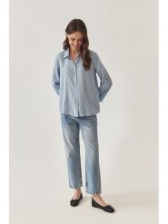 TATUUM Bluzka w kolorze błękitnym rozmiar: 42. Niebieskie bluzki damskie TATUUM, bez wzorów, z lyocellu, bez kołnierzyka, bez ramiączek. Za 137.45 zł.