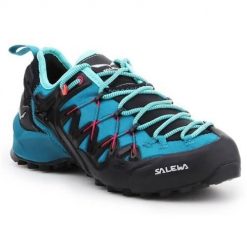 Buty trekkingowe damskie Salewa WS Wildfire Edge. Niebieskie obuwie trekkingowe damskie Salewa, z materiału, bez zapięcia. Za 793.00 zł.