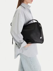 MEXX Torebka CEO-MEXX-L-004-09 Czarny. Czarne torebki klasyczne damskie Mexx, z materiału, bez dodatków. Za 199.99 zł.