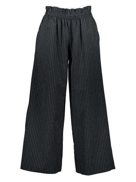 Sublevel Spodnie w kolorze granatowym rozmiar: S/M. Niebieskie spodnie materiałowe damskie Sublevel, bez wzorów, z materiału. Za 108.99 zł.