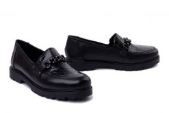 RIEKER 45561-01 black, półbuty damskie. Czarne półbuty damskie Rieker, bez wzorów, bez obcasa, bez zapięcia. Za 369.90 zł.