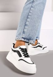 Biało-Czarne Casualowe Sneakersy na Płaskiej Podeszwie Ozdobione Paskami Vlivana. Białe obuwie sportowe damskie Renee, na lato, z jeansu, bez zapięcia. Za 79.99 zł.