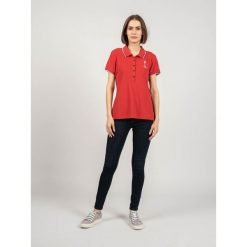 Koszulka polo do golfa damska Auroa. Czerwone bluzki damskie North Sails, s, bez wzorów, z poliesteru, bez kołnierzyka, bez ramiączek. Za 250.00 zł.