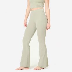 Legginsy do jogi i pilatesu Breathe flare. Zielone legginsy sportowe damskie KIMJALY, xl, bez wzorów, z elastanu, na jogę i pilates. Za 119.99 zł.