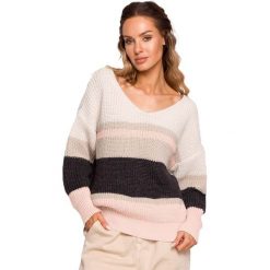 Sweter w Paski z Dekoltem V - Model 2. Swetry klasyczne damskie MOE, l, z materiału, bez kołnierzyka. Za 218.90 zł.