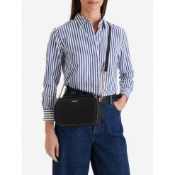 Torebka MEXX. Czarne listonoszki damskie Mexx, bez wzorów, bez dodatków. Za 149.99 zł.