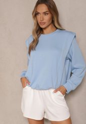 Jasnoniebieska Bluza z Wiskozą z Szerokimi Ramionami Alioris. Niebieskie bluzy damskie Renee, bez wzorów, z jeansu, bez kaptura. Za 69.99 zł.