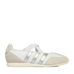 Baleriny adidas. Czarne balerinki damskie Adidas, bez wzorów. Za 279.99 zł.