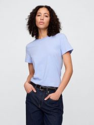 GAP Koszulka w kolorze błękitnym rozmiar: S. Niebieskie bluzki damskie GAP, s, bez wzorów, z bawełny, bez kołnierzyka, bez ramiączek. Za 52.79 zł.