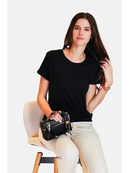 Le Jardin du Lin Koszulka w kolorze czarnym rozmiar: 34. Czarne bluzki damskie Le jardin du lin, bez wzorów, bez kołnierzyka, bez ramiączek. Za 61.46 zł.