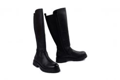 RIEKER Z9158-00 black, kozaki damskie. Czarne kozaki damskie Rieker, na zimę, bez obcasa, na obcasie, bez zapięcia. Za 479.90 zł.