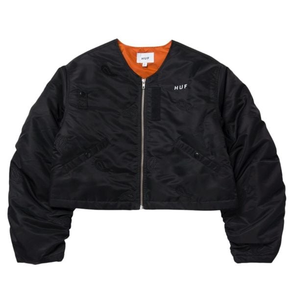 Kurtka turystyczna damska HUF Paisley Satin. Czarne kurtki damskie HUF, z aplikacjami, z nylonu, bez kaptura. W wyprzedaży za 490.00 zł.