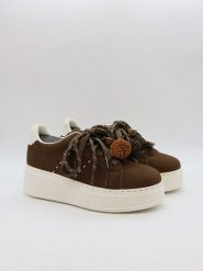 Bellucci Sneakersy w kolorze brązowym rozmiar: 38. Brązowe obuwie sportowe damskie Bellucci, bez zapięcia. Za 122.96 zł.