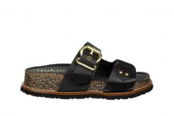 Klapki Yokono Oca-252 Opak Negro, Czarny, Skóra naturalna - 39. Czarne klapki damskie Yokono, bez wzorów, z materiału, bez obcasa, na platformie, bez zapięcia. W wyprzedaży za 179.10 zł.