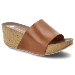 Klapki damskie Armodo, cholewka ze skóry naturalnej licowej profilowana wkładka i wysoki koturn, brązowe, 40291. Brązowe klapki damskie Armodo, bez wzorów, ze skóry, bez obcasa, na koturnie, bez zapięcia. Za 319.00 zł.