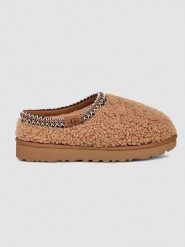 UGG Kapcie "Tasman Maxi Curly" w kolorze jasnobrązowym ze skóry owczej rozmiar: 36. Brązowe kapcie damskie Ugg, ze skóry. Za 572.37 zł.