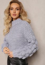 Niebieski Klasyczny Golf z Ozdobnym Splotem na Rękawach Biska. Niebieskie golfy damskie Renee, bez wzorów, z dzianiny, bez ramiączek. Za 189.99 zł.