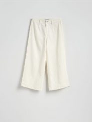 Jeansy culotte z wysokim stanem - złamana biel. Jeansy damskie Reserved, z podwyższonym stanem. Za 139.99 zł.