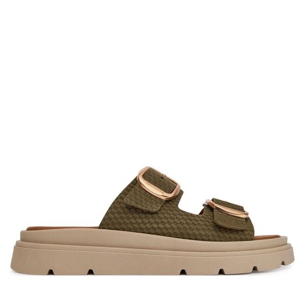 Klapki Tamaris. Zielone klapki damskie Tamaris, bez wzorów, bez obcasa, bez zapięcia. Za 243.99 zł.