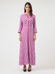 YAS Sukienka w kolorze różowo-błękitnym rozmiar: S. Niebieskie sukienki damskie YAS, bez wzorów, z wiskozy, klasyczne, bez ramiączek. Za 136.13 zł.