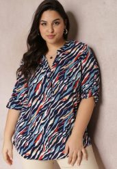 Granatowa Bluzka z Trójkątnym Dekoltem i Podwijanymi Rękawami Zaeleigh. Niebieskie bluzki damskie Renee, plus size, bez wzorów, z jeansu, bez kołnierzyka, plus size, bez ramiączek. Za 44.99 zł.