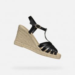 Sandały GEOX D GELSA Czarny. Czarne sandały damskie Geox, bez wzorów, ze skóry, bez obcasa, bez zapięcia. Za 436.99 zł.