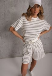 Czarno-Białe Casualowe Szorty High Waist w Prążki z Bawełnianej Tkaniny Lennliss. Białe szorty damskie Renee, bez wzorów, z bawełny, z podwyższonym stanem. Za 59.99 zł.