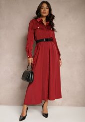 Bordowa Satynowa Sukienka w Stylu Szmizjerki z Imitacjami Kieszeni i Paskiem Vaminay. Czerwone sukienki damskie Renee, bez wzorów, z satyny, eleganckie, bez ramiączek. W wyprzedaży za 151.99 zł.