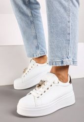 Białe Sneakersy na Platformie Ozdobione Aplikacją Misia z Cyrkonii Vlinea. Białe obuwie sportowe damskie Renee, z jeansu, bez zapięcia. Za 39.99 zł.