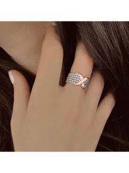 Les Favorites Srebrny pierścionek rozmiar: 54. Szare pierścionki damskie Les Favorites, srebrne. Za 210.32 zł.