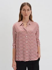 Someday. Koszula w kolorze kremowo-czerwonym rozmiar: 38. Brązowe koszule damskie someday., bez wzorów, z wiskozy, bez kołnierzyka, bez ramiączek. Za 195.99 zł.