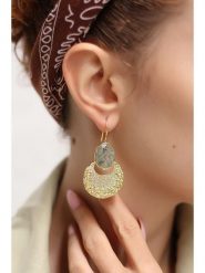 Pierres delicates Pozłacane kolczyki z prehnitami rozmiar: onesize. Żółte kolczyki damskie Pierres delicates, z prehnitem, pozłacane, z zapięciem typu bigiel. Za 109.52 zł.