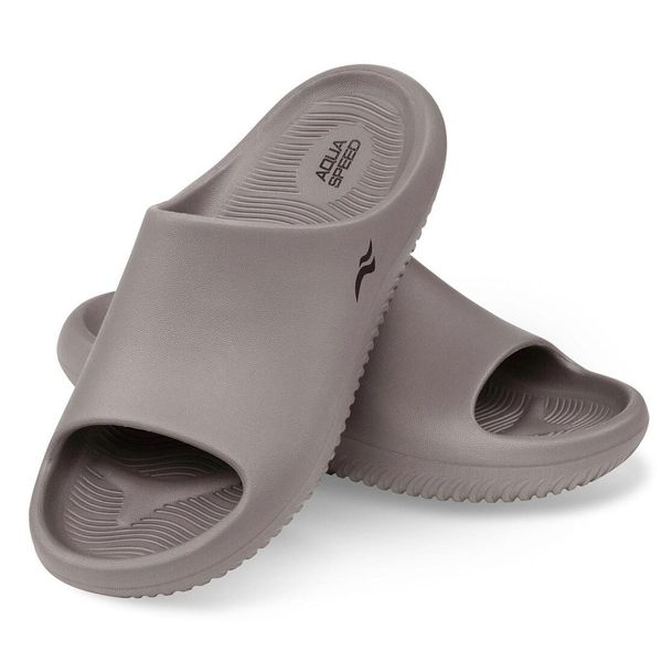 Klapki basenowe Aqua Speed Toledo. Brązowe klapki damskie Aqua-Speed, bez wzorów, bez obcasa, bez zapięcia. Za 59.99 zł.