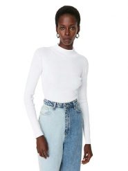 Trendyol Koszulka w kolorze białym rozmiar: S. Białe bluzki damskie Trendyol, s, bez wzorów, bez kołnierzyka, bez ramiączek. Za 48.16 zł.