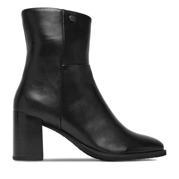 Botki Beverly Hills Polo Club. Czarne botki damskie Beverly Hills Polo Club, bez obcasa, na słupku, bez zapięcia. Za 459.99 zł.