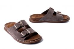 ARTIKER RELAKS 56C0679 szary, klapki damskie. Szare klapki damskie Artiker Relaks, bez wzorów, bez obcasa, bez zapięcia. Za 249.90 zł.