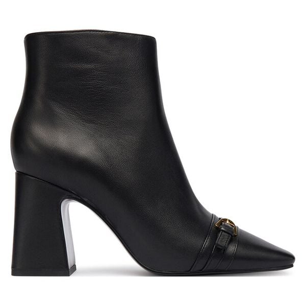 Botki Coccinelle. Czarne botki damskie Coccinelle, bez obcasa, na słupku, bez zapięcia. Za 909.00 zł.