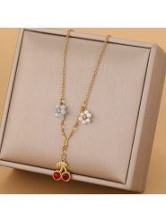 Atelier MIU Pozłacany naszyjnik z elementami ozdobnymi - dł. 45 cm rozmiar: onesize. Żółte naszyjniki damskie atelier MIU, z perłą, pozłacane. Za 34.99 zł.