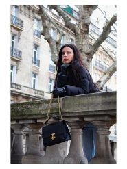 Christian Laurier Skórzana torebka "Ora" w kolorze czarnym - 24,5 x 18 x 10 cm rozmiar: onesize. Czarne torebki klasyczne damskie Christian Laurier, z materiału, przez ramię, bez dodatków. Za 217.99 zł.