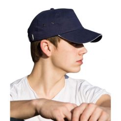 Pluszowa Czapka Z Daszkiem Sandwich. Czarne czapki z daszkiem damskie RESULT HEADWEAR, bez wzorów, z bawełny. Za 38.99 zł.