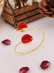 L'Atelier de Gaia Pozłacana bransoletka z koralami rozmiar: onesize. Żółte bransoletki damskie L'Atelier de Gaia, pozłacane. Za 38.95 zł.