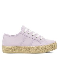 Espadryle DeeZee. Fioletowe espadryle damskie DeeZee, bez wzorów, bez obcasa. Za 59.99 zł.